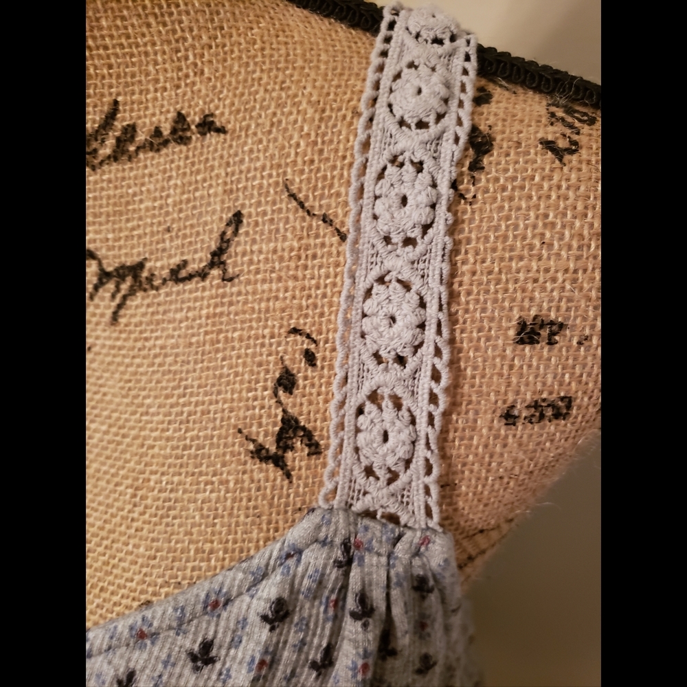 TORRID TOP - Picture 2 of 7